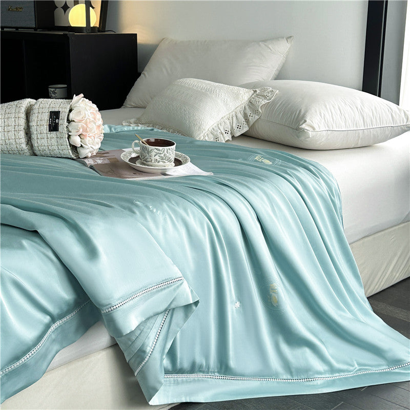 Which is cooler quilt or comforter?